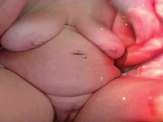 April_XO webcam