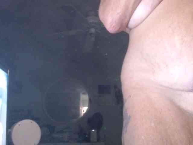 April_XO webcam
