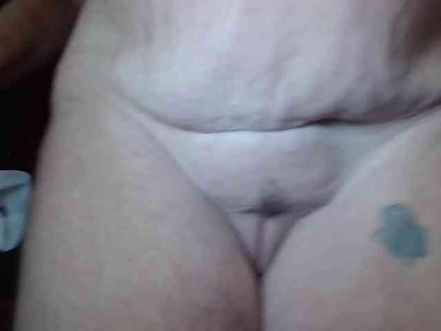 April_XO webcam