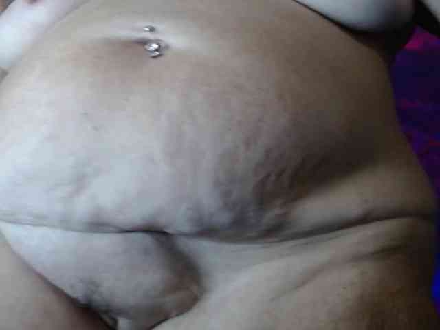 April_XO webcam
