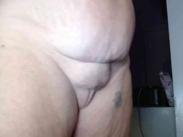 Modelo: April_XO