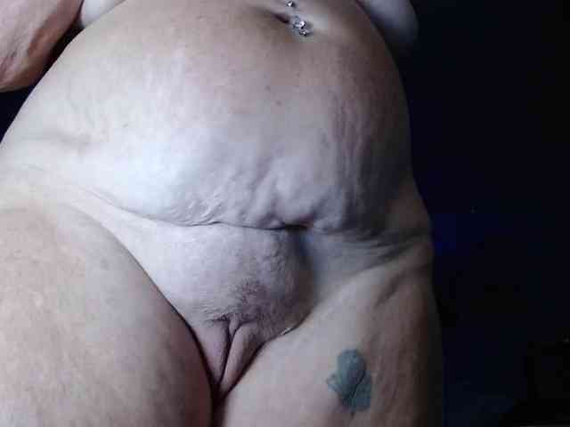 Modelo: April_XO