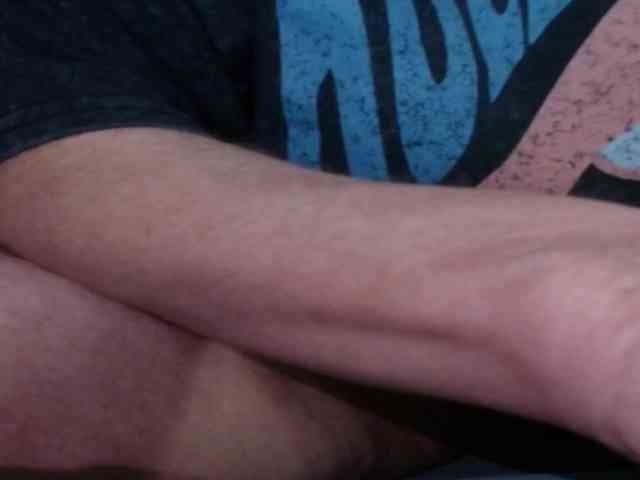 Modelo: April_XO