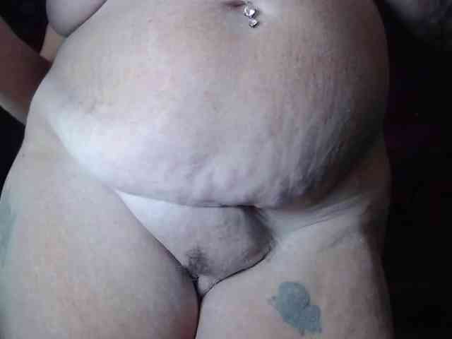 April_XO webcam
