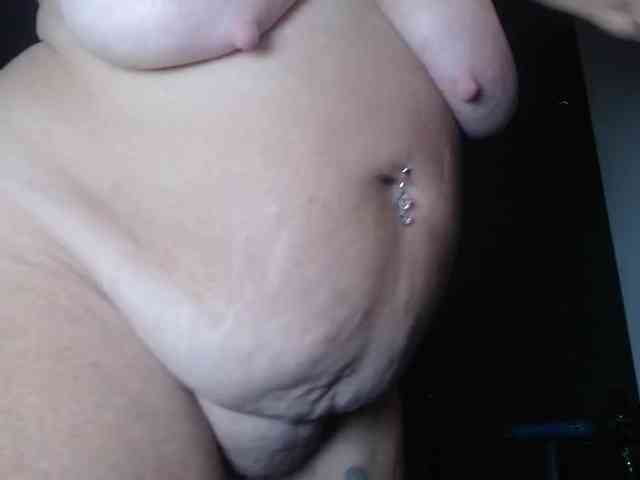April_XO webcam