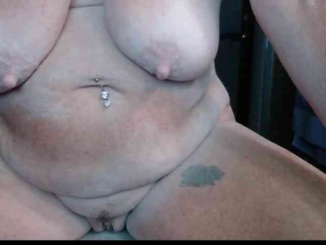 April_XO webcam