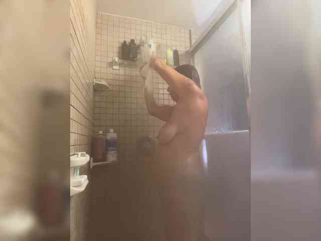 April_XO webcam