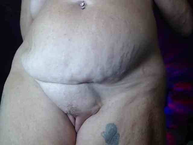 Modelo: April_XO