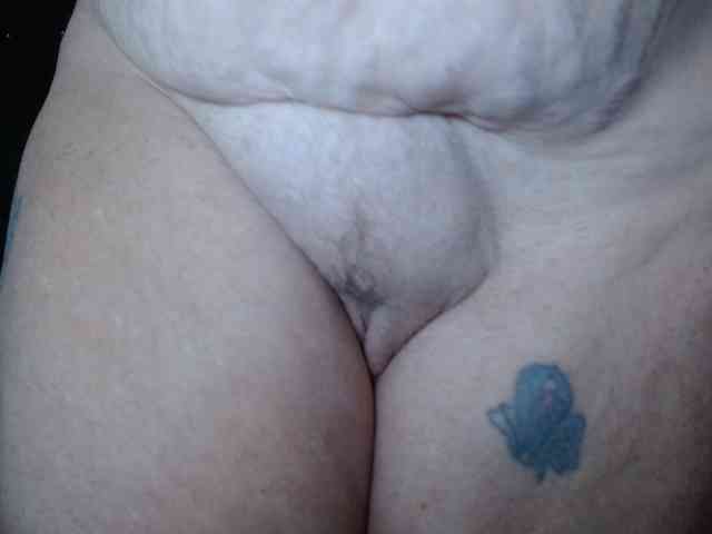 Modelo: April_XO