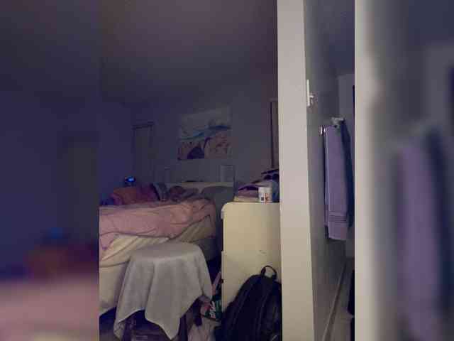 April_XO webcam
