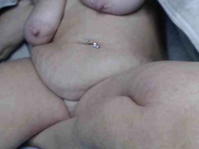 April_XO webcam
