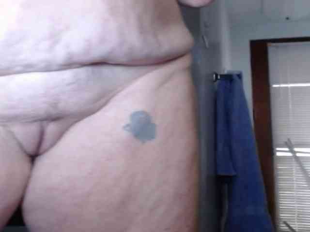 Modelo: April_XO