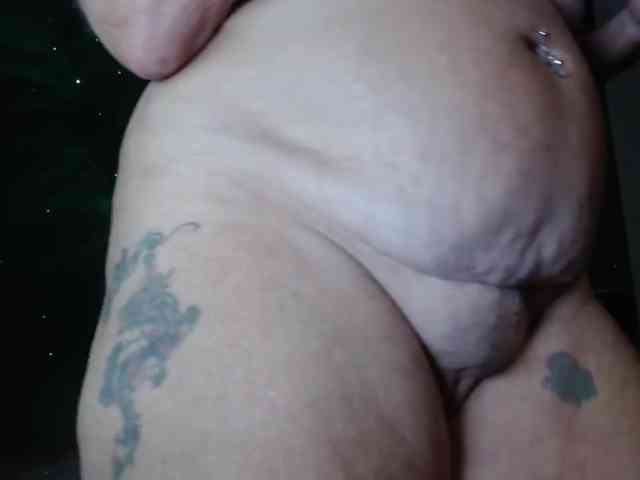 Modelo: April_XO