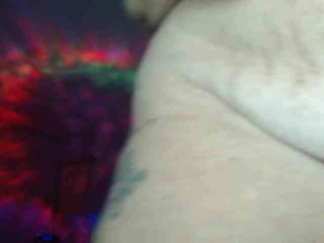 April_XO webcam