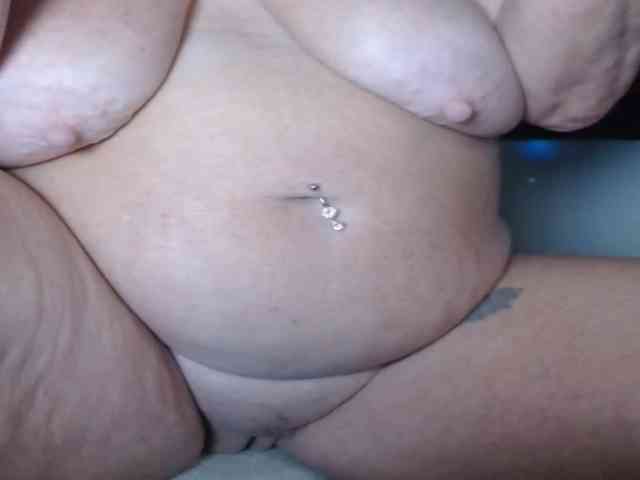April_XO webcam