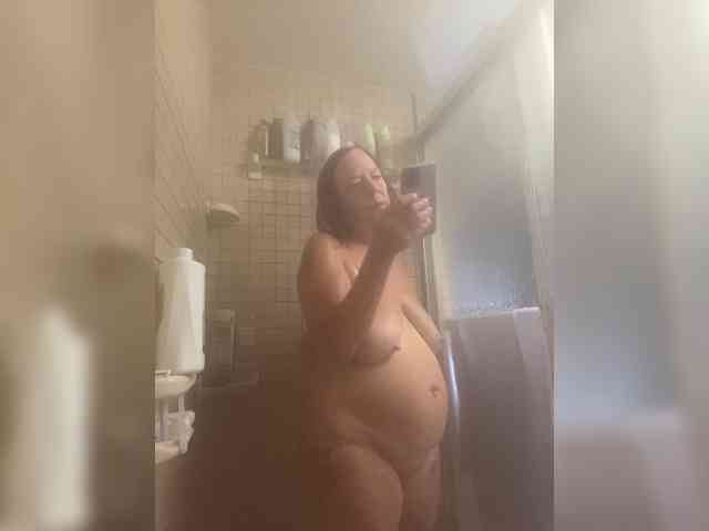 April_XO webcam