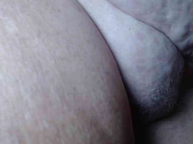Modelo: April_XO
