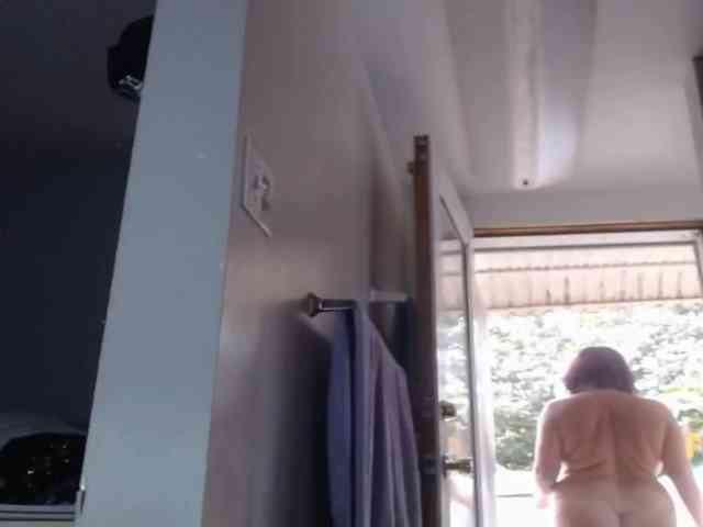 April_XO webcam