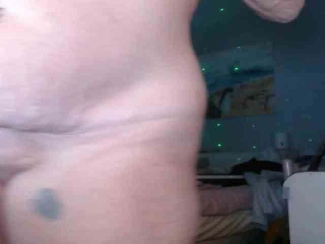 Modelo: April_XO