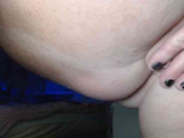 Modelo: April_XO