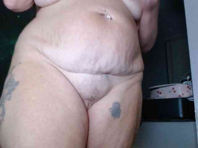 Sweetnissapri live female cam on bongacams