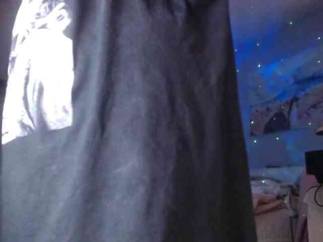 April_XO webcam
