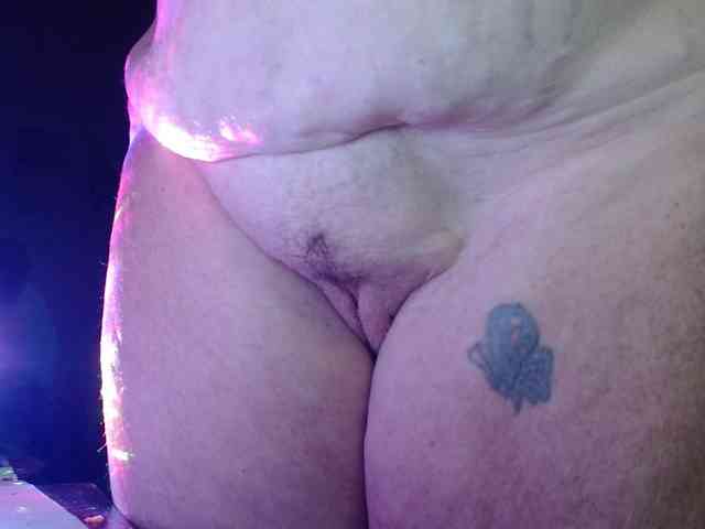 Modelo: April_XO
