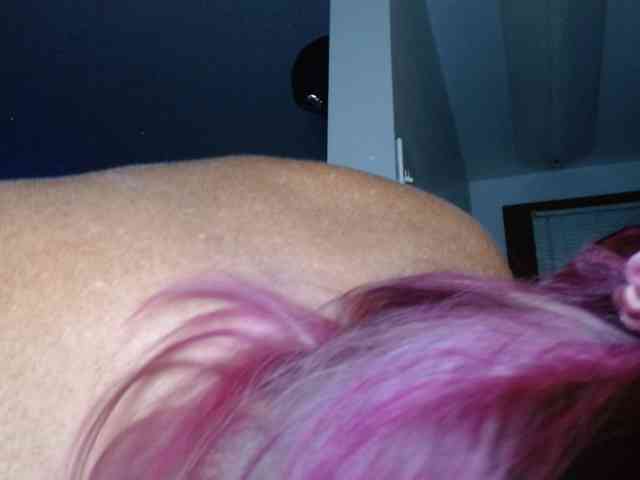 April_XO webcam