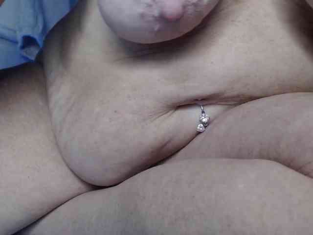 April_XO webcam