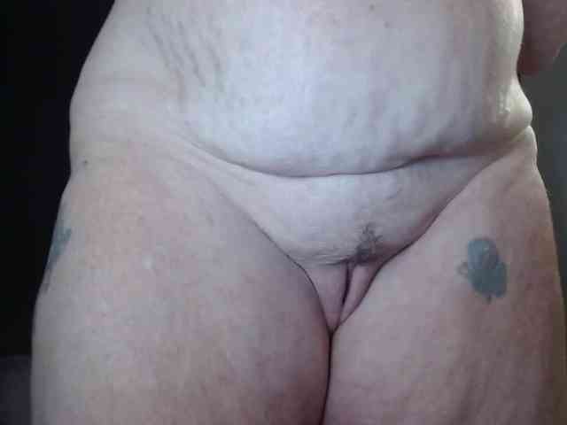 Modelo: April_XO