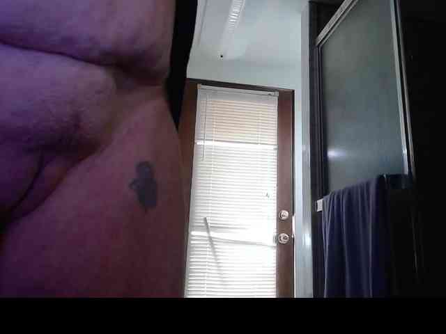 Modelo: April_XO