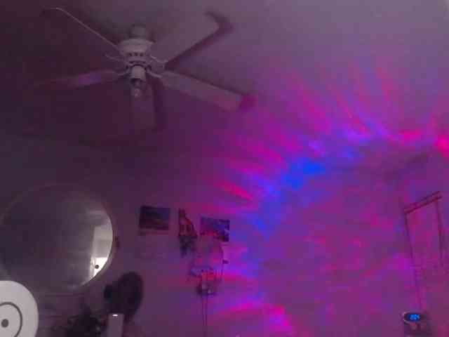 April_XO webcam