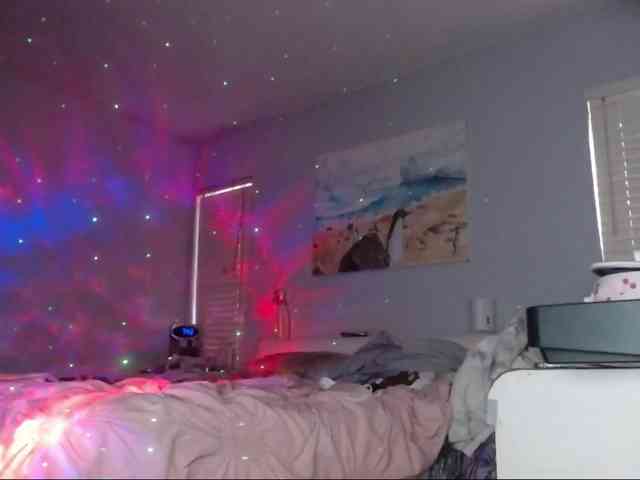 April_XO webcam