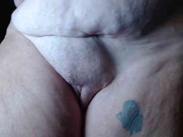 Modelo: April_XO