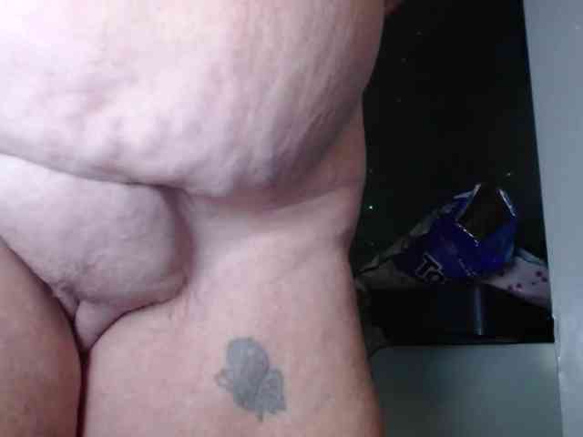 April_XO webcam