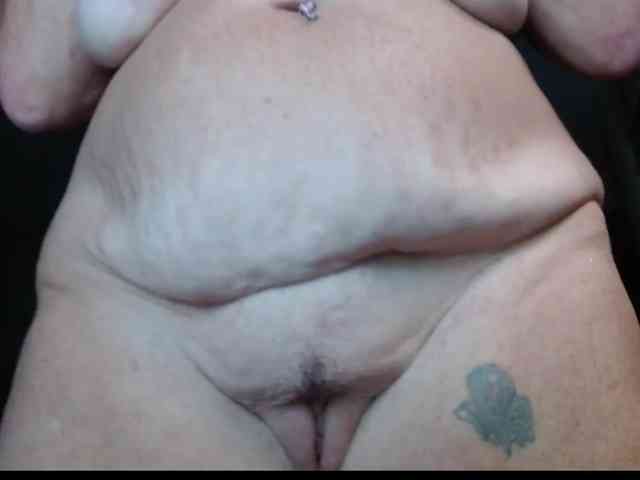 April_XO webcam