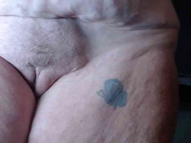 Modelo: April_XO