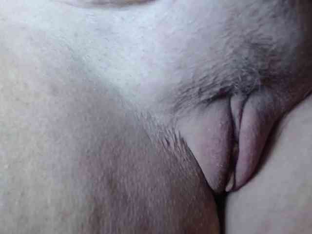 April_XO webcam