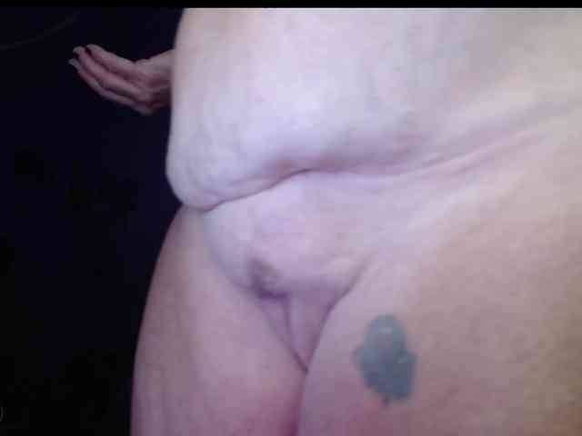 Modelo: April_XO