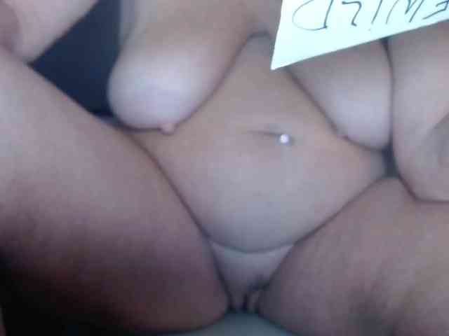 April_XO webcam