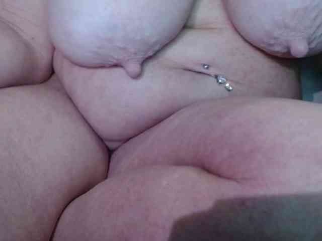 April_XO webcam
