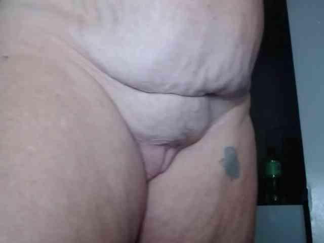 Modelo: April_XO