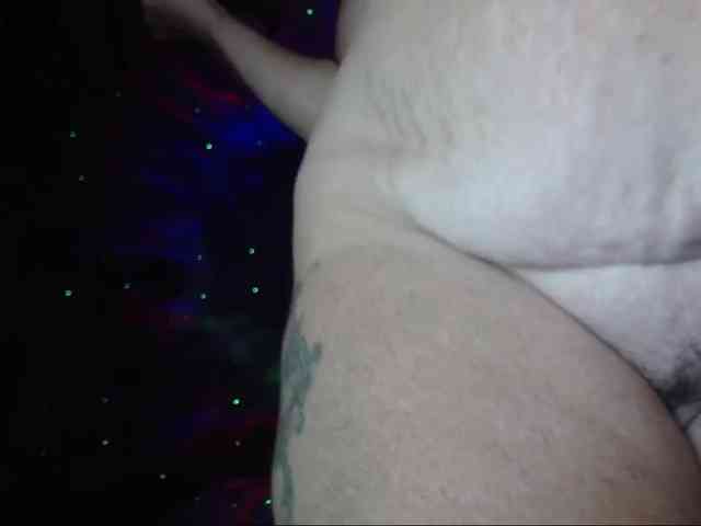 April_XO webcam