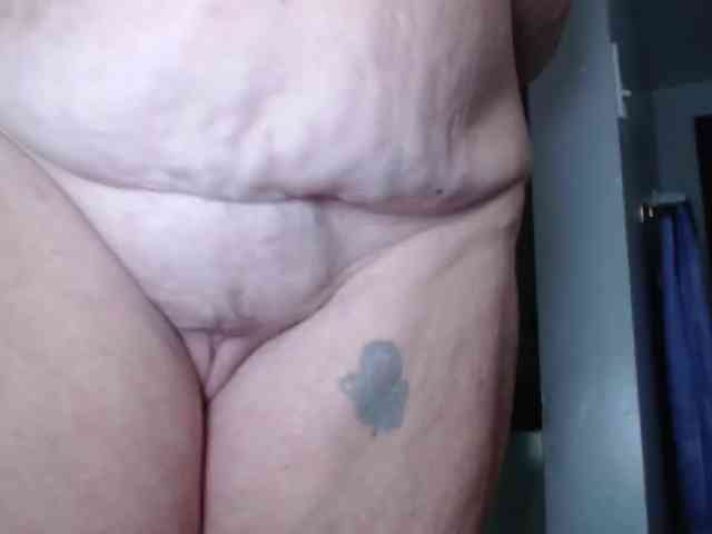 April_XO webcam