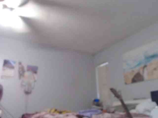 April_XO webcam