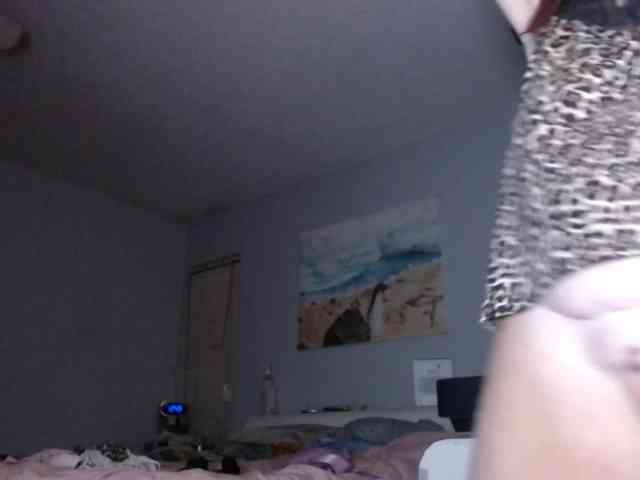 April_XO webcam