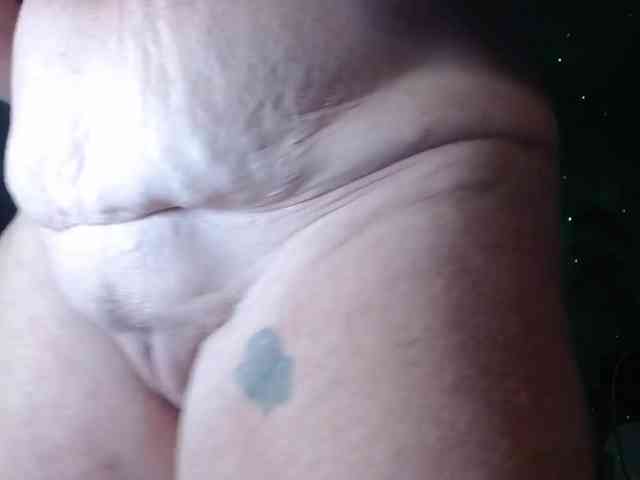 April_XO webcam