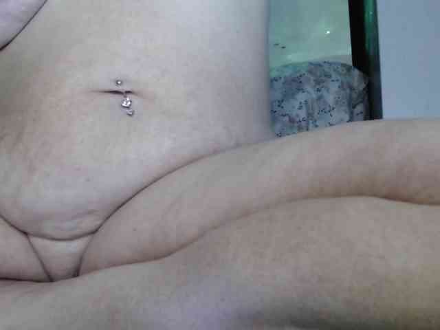 April_XO webcam