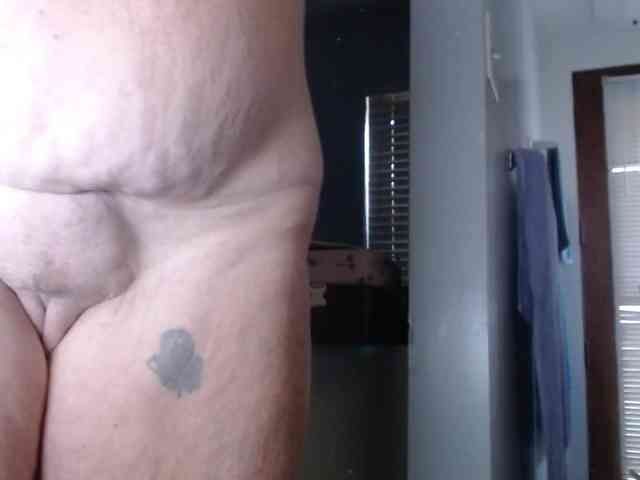 April_XO webcam