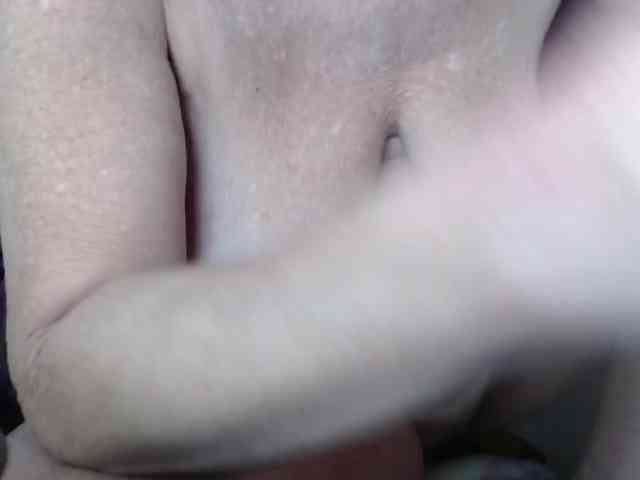 April_XO webcam
